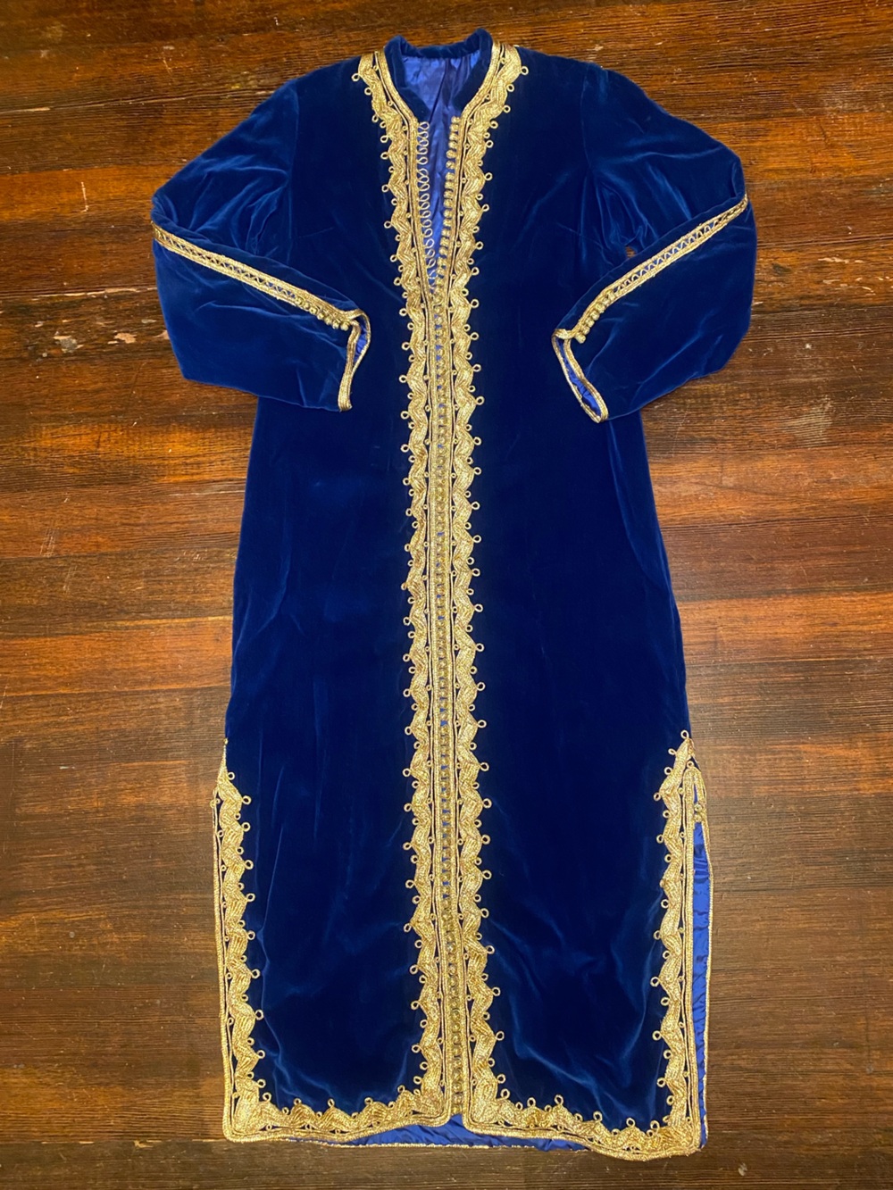 1960s Elegant Moroccan Sapphire Blue Velvet Caftan Gorgeous Gold Braidwork